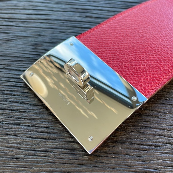 HERMÈS Kelly Dog Extreme - Red leather with Palladium hardware - Size Small - Picture 4 of 8